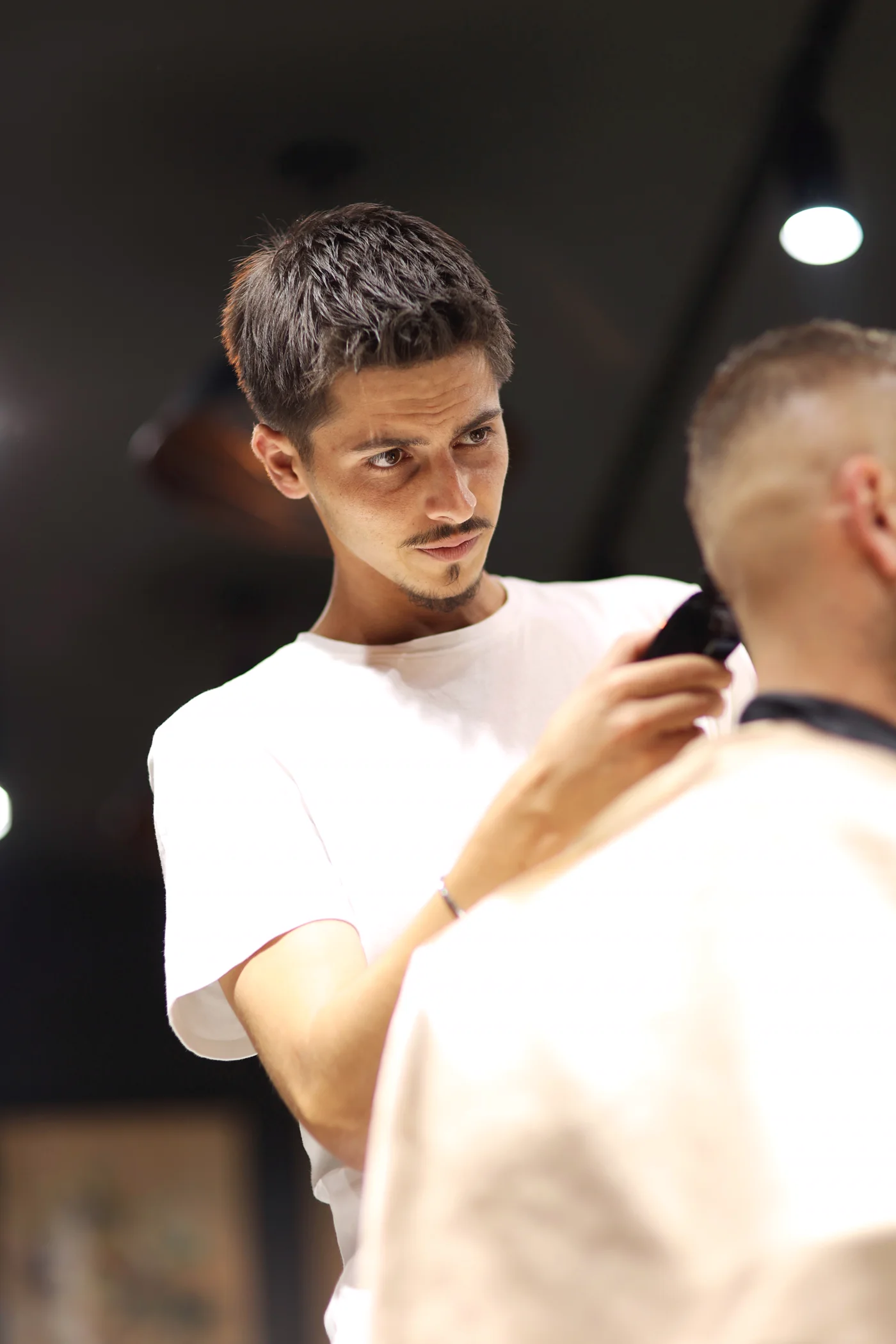 Berk Edreneli në Cllippers Barbershop